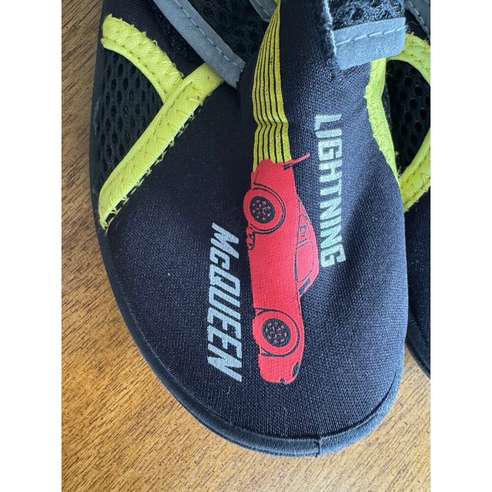 NWT Disney Cars Lightning McQueen Water Shoes Kids Size 12 - Picture 8 of 9